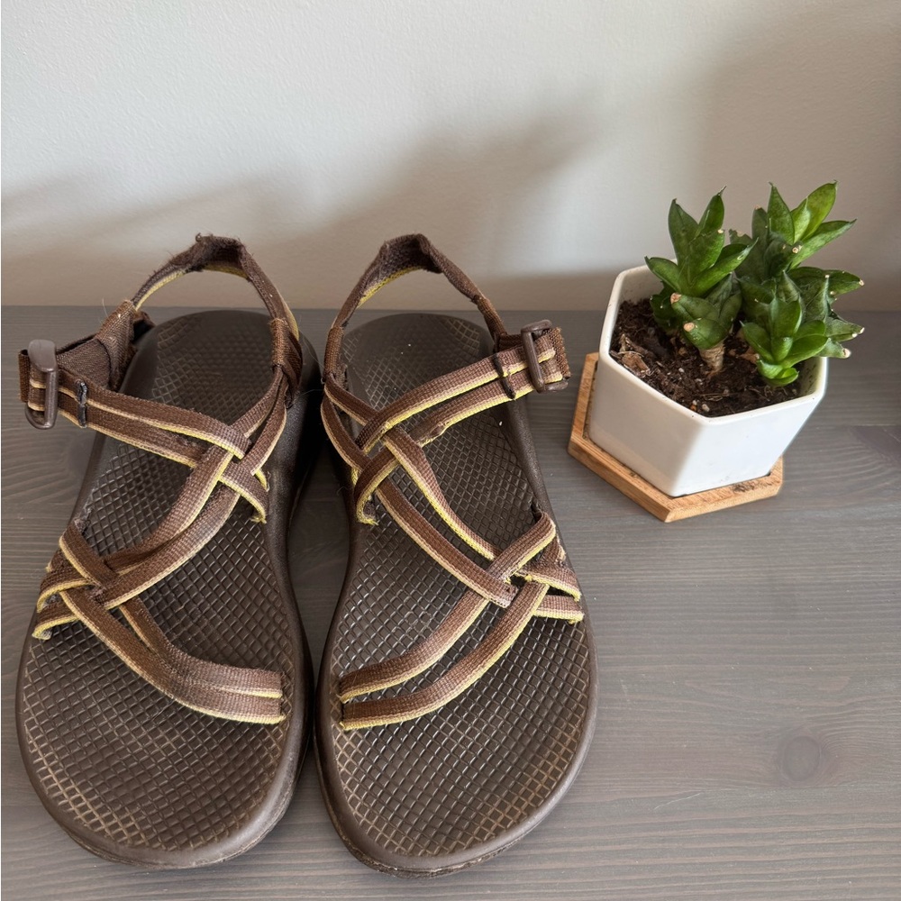 Brown and Yellow Chacos Women’s Size 6